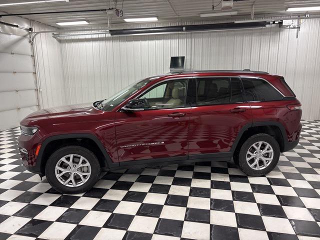 2022 Jeep Grand Cherokee Limited 4x4 2022 Jeep Grand Cherokee Limited 4x4