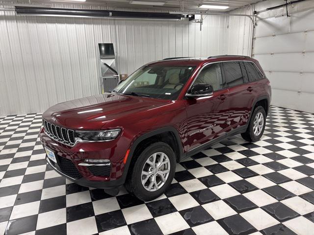 2022 Jeep Grand Cherokee Limited 4x4 2022 Jeep Grand Cherokee Limited 4x4