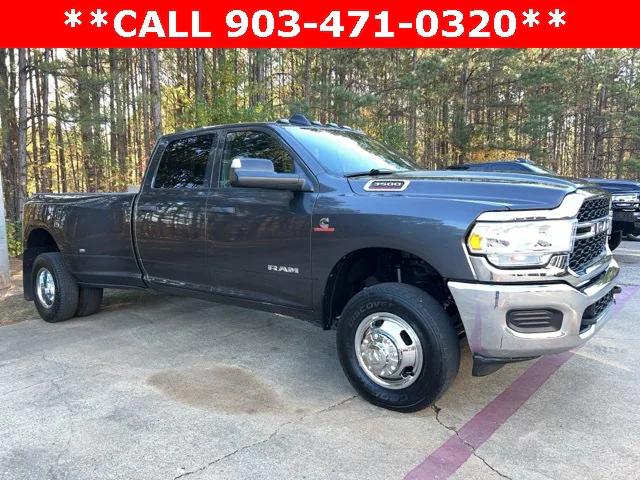 2022 RAM 3500 Tradesman Crew Cab 4x4 8 Box