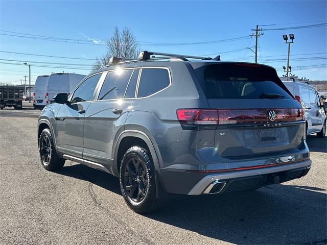 2025 Volkswagen Atlas 2.0T Peak Edition