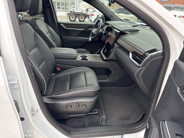2024 GMC Acadia AWD Denali