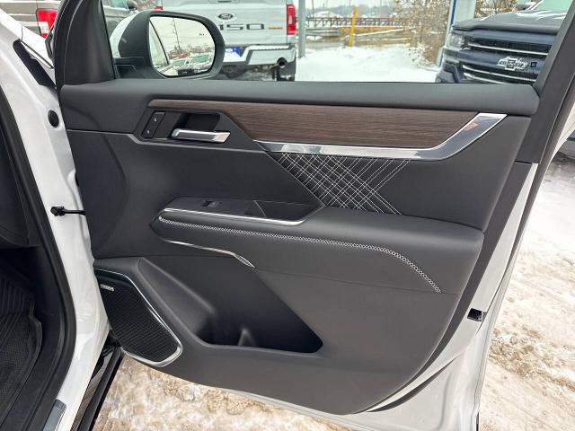 2024 GMC Acadia AWD Denali