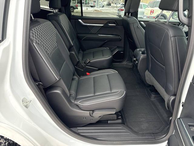 2024 GMC Acadia AWD Denali