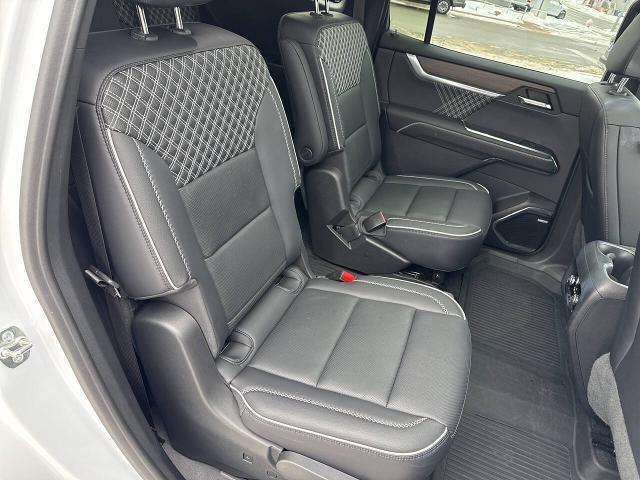 2024 GMC Acadia AWD Denali