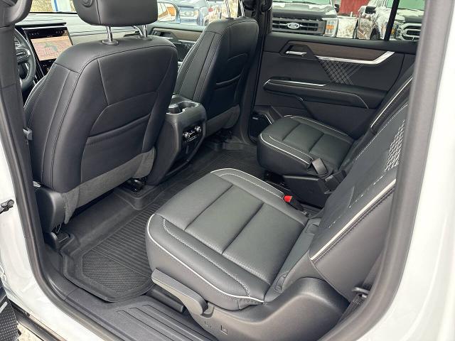 2024 GMC Acadia AWD Denali