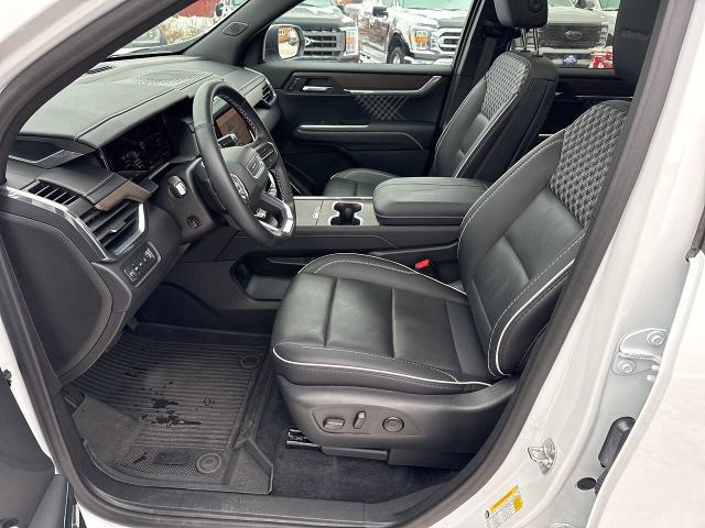 2024 GMC Acadia AWD Denali