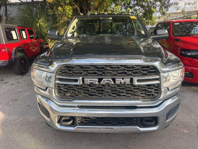 2020 RAM 3500 Tradesman Crew Cab 4x4 8 Box