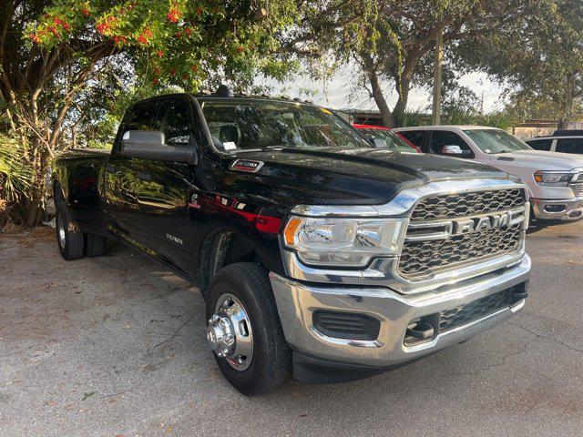 2020 RAM 3500 Tradesman Crew Cab 4x4 8 Box