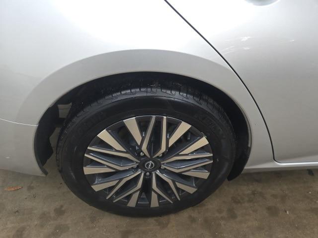 2023 Nissan Altima SV FWD