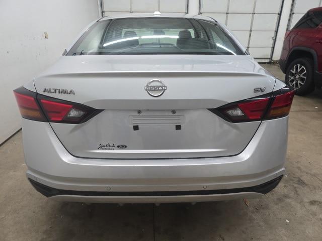 2023 Nissan Altima SV FWD