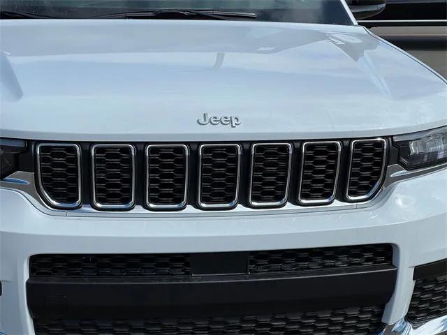 2025 Jeep Grand Cherokee L Laredo X 4x4