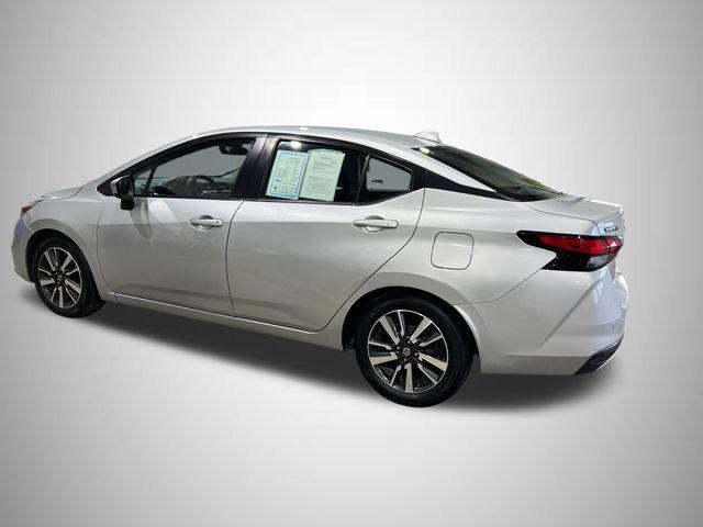 2021 Nissan Versa SV Xtronic CVT