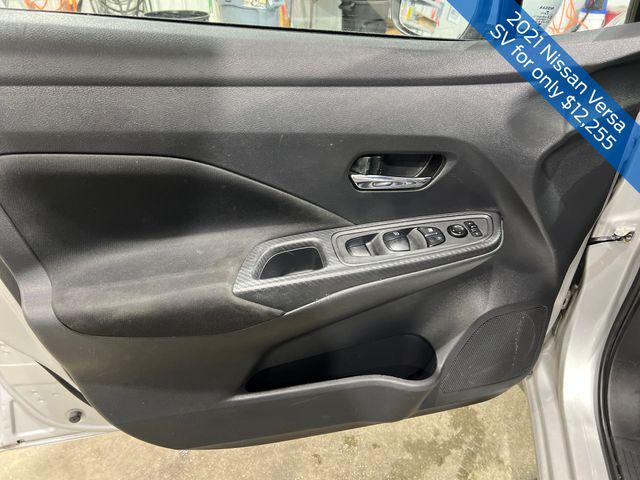 2021 Nissan Versa SV Xtronic CVT
