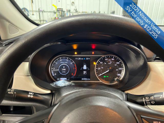 2021 Nissan Versa SV Xtronic CVT