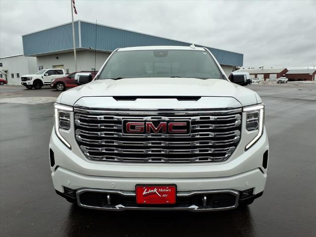 2023 GMC Sierra 1500 4WD Crew Cab Short Box Denali