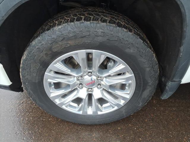 2023 GMC Sierra 1500 4WD Crew Cab Short Box Denali