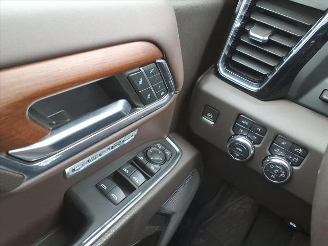 2023 GMC Sierra 1500 4WD Crew Cab Short Box Denali