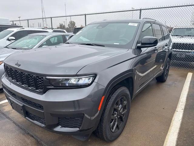 2025 Jeep Grand Cherokee L Altitude 4x2