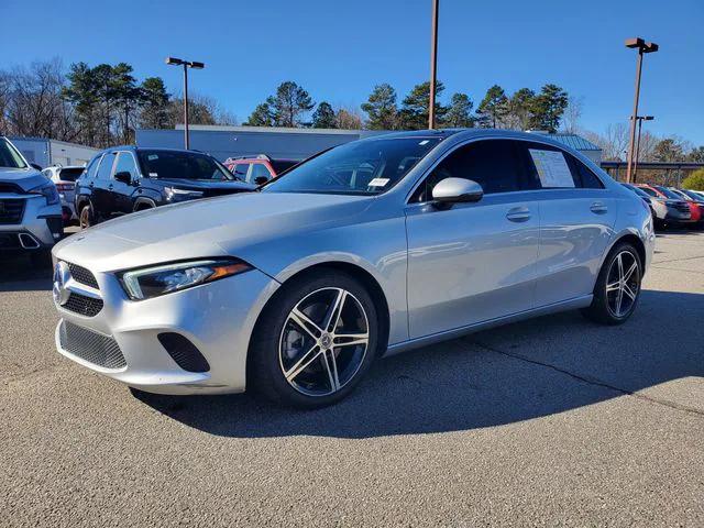 2022 Mercedes-Benz A 220 A 220