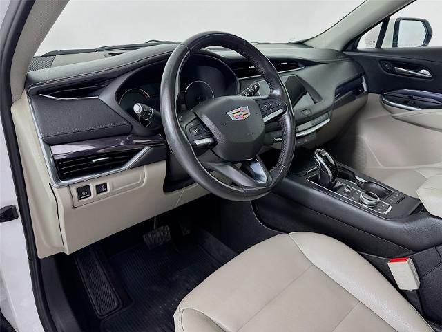 2022 Cadillac XT4 AWD Luxury