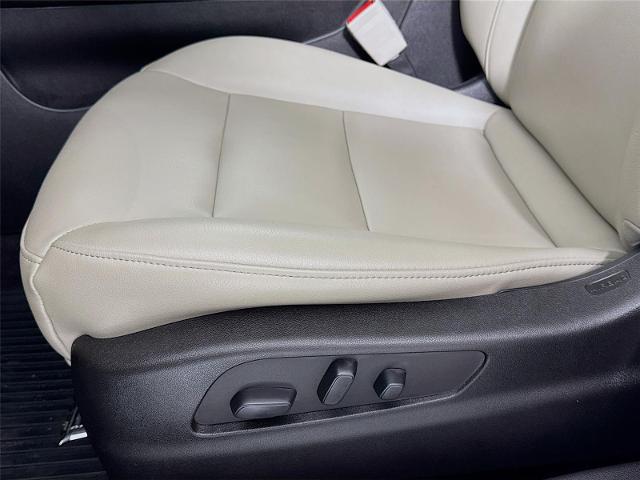2022 Cadillac XT4 AWD Luxury