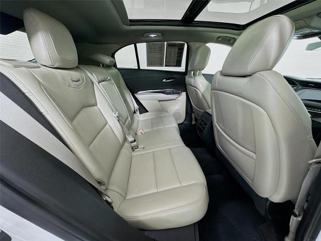 2022 Cadillac XT4 AWD Luxury