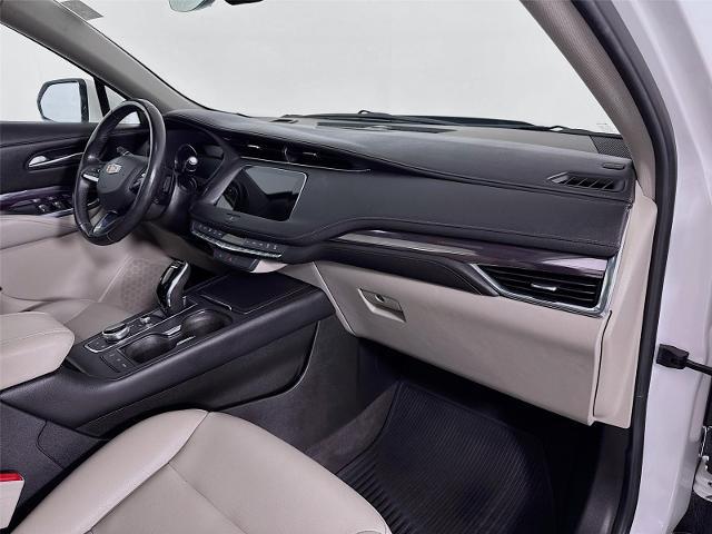 2022 Cadillac XT4 AWD Luxury