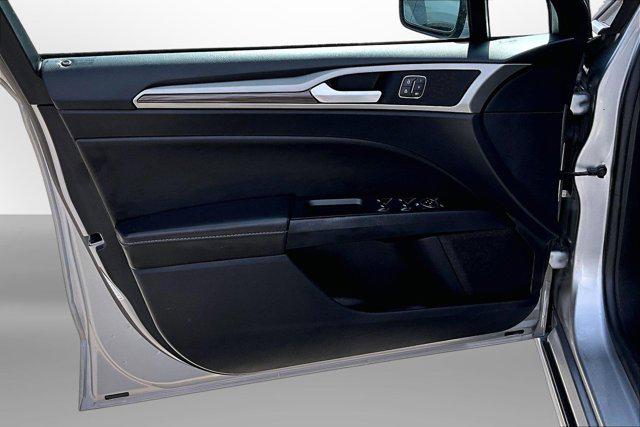 2020 Ford Fusion SEL