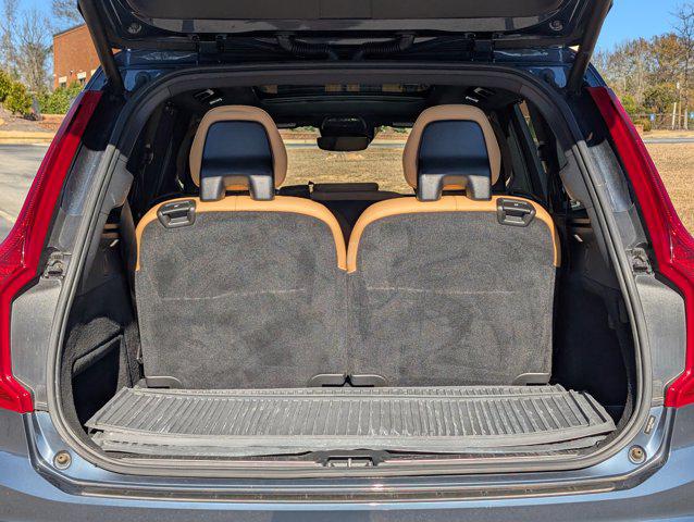 2022 Volvo XC90 T6 Inscription 7 Passenger