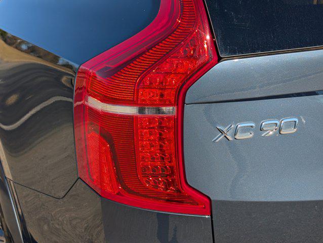 2022 Volvo XC90 T6 Inscription 7 Passenger