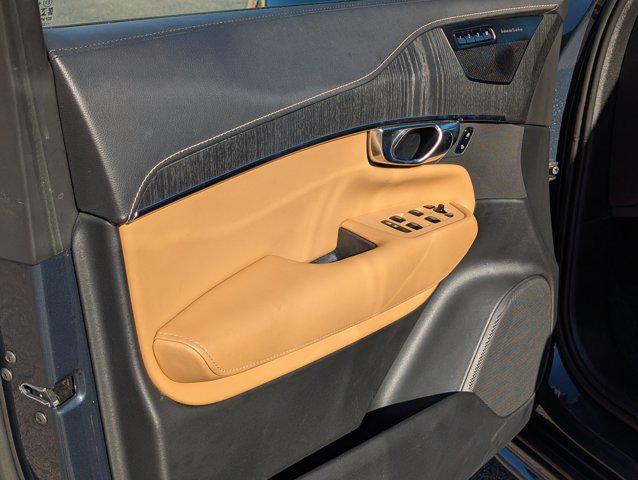 2022 Volvo XC90 T6 Inscription 7 Passenger