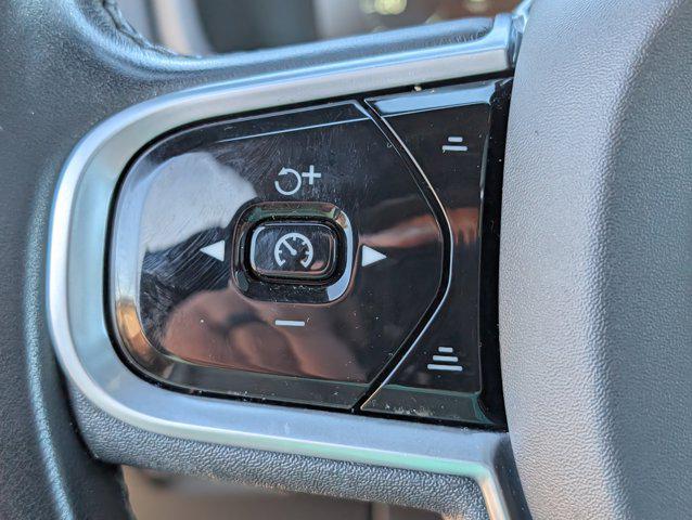 2022 Volvo XC90 T6 Inscription 7 Passenger