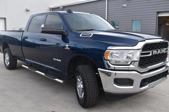 2020 RAM 3500 Tradesman Crew Cab 4x4 8 Box