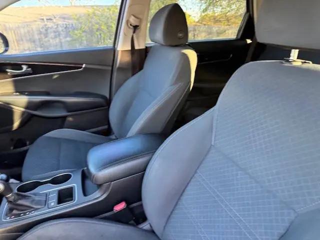 2018 Kia Sorento 3.3L LX