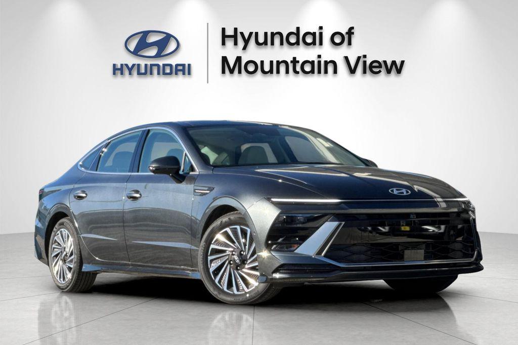 2026 Hyundai Sonata Limited's photo