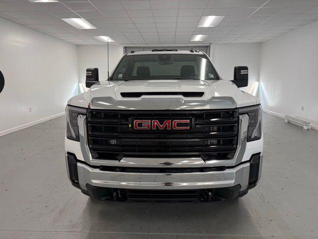 2026 GMC Sierra 3500HD Pro