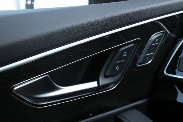 2026 Audi Q7 Premium 45 TFSI quattro tiptronic