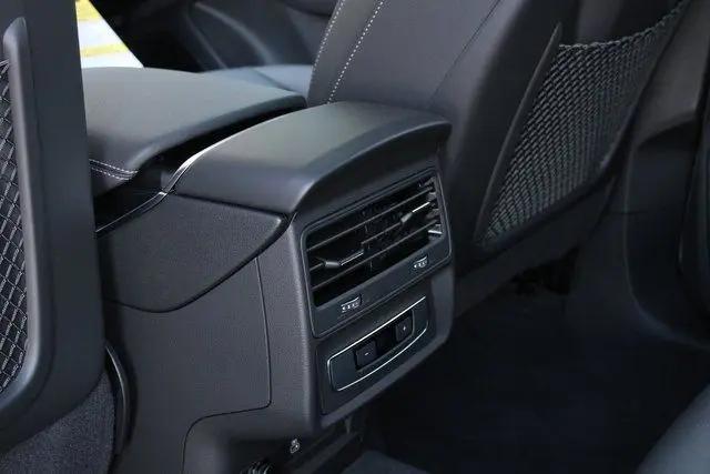 2026 Audi Q7 Premium 45 TFSI quattro tiptronic