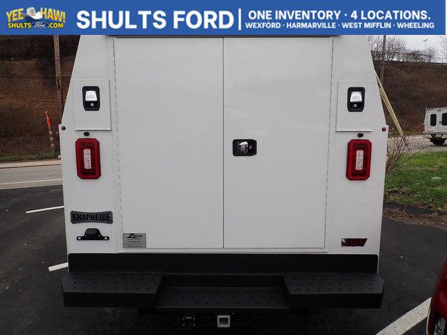 2026 Ford E-350 Cutaway Base
