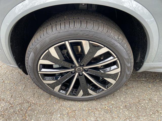 2026 Volvo XC90 Ultra, B6 AWD Gas (mild hybrid), Gasoline, Bright, 6 Seats
