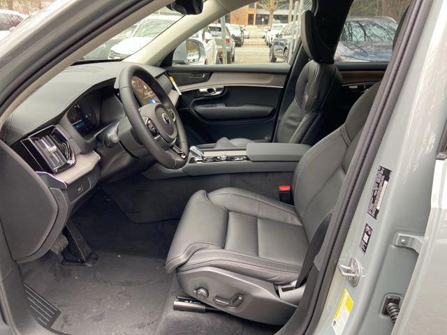 2026 Volvo XC90 Ultra, B6 AWD Gas (mild hybrid), Gasoline, Bright, 6 Seats