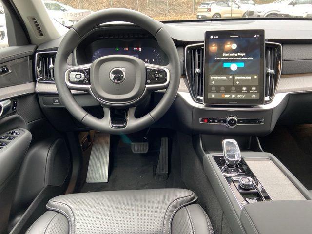 2026 Volvo XC90 Ultra, B6 AWD Gas (mild hybrid), Gasoline, Bright, 6 Seats