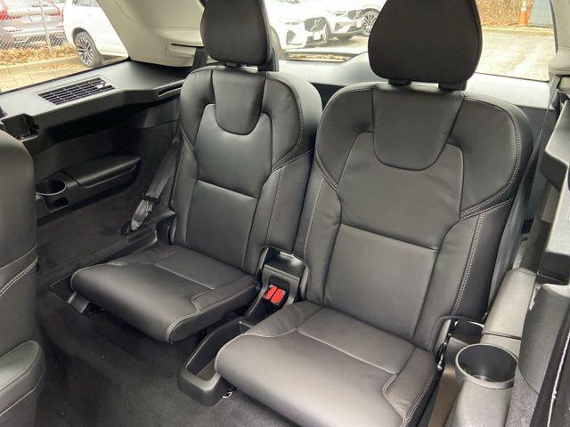 2026 Volvo XC90 Ultra, B6 AWD Gas (mild hybrid), Gasoline, Bright, 6 Seats