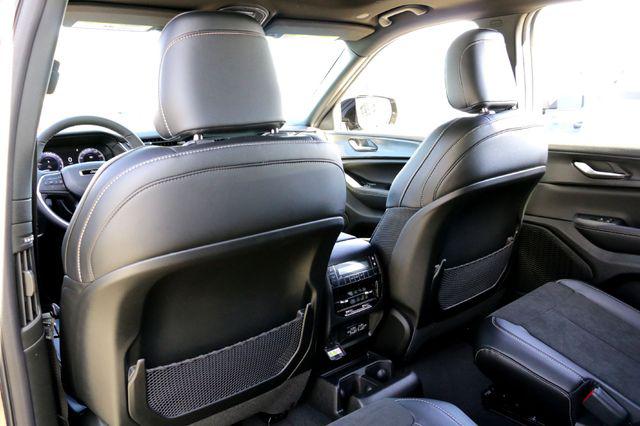 2025 Jeep Grand Cherokee L Altitude X 4x2