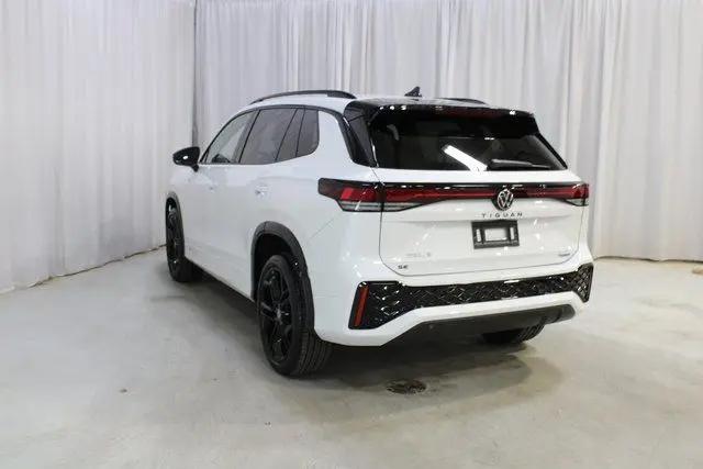 2026 Volkswagen Tiguan SE R-Line Black