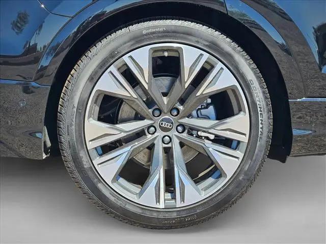 2026 Audi Q8 Premium Plus 55 TFSI quattro Tiptronic