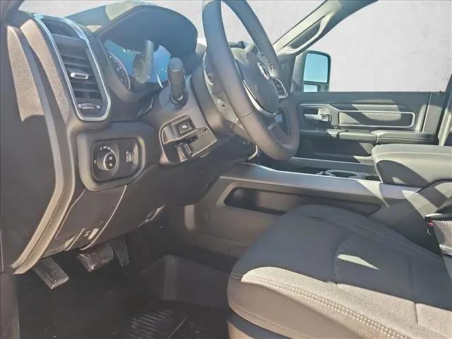 2026 Ram 3500 Big Horn Crew Cab 4x4 8' Box