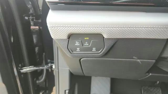 2026 Volkswagen Atlas Cross Sport SEL