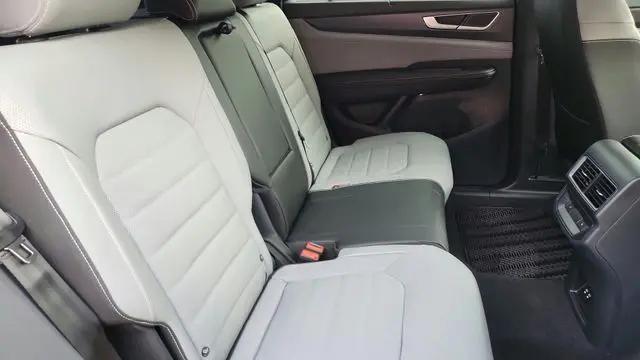 2026 Volkswagen Atlas Cross Sport SEL