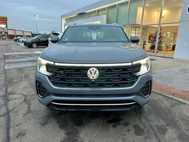 2026 Volkswagen Atlas Cross Sport SEL Premium R-Line